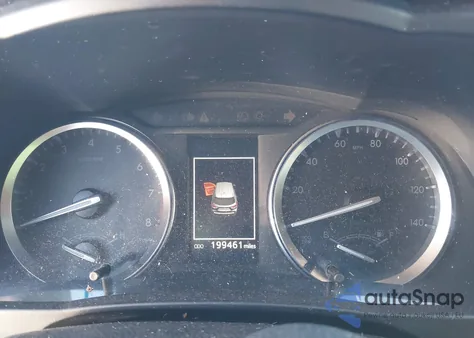 2018 Toyota Highlander Se из США, поврежденный, VIN 5TDKZRFH9JS527159